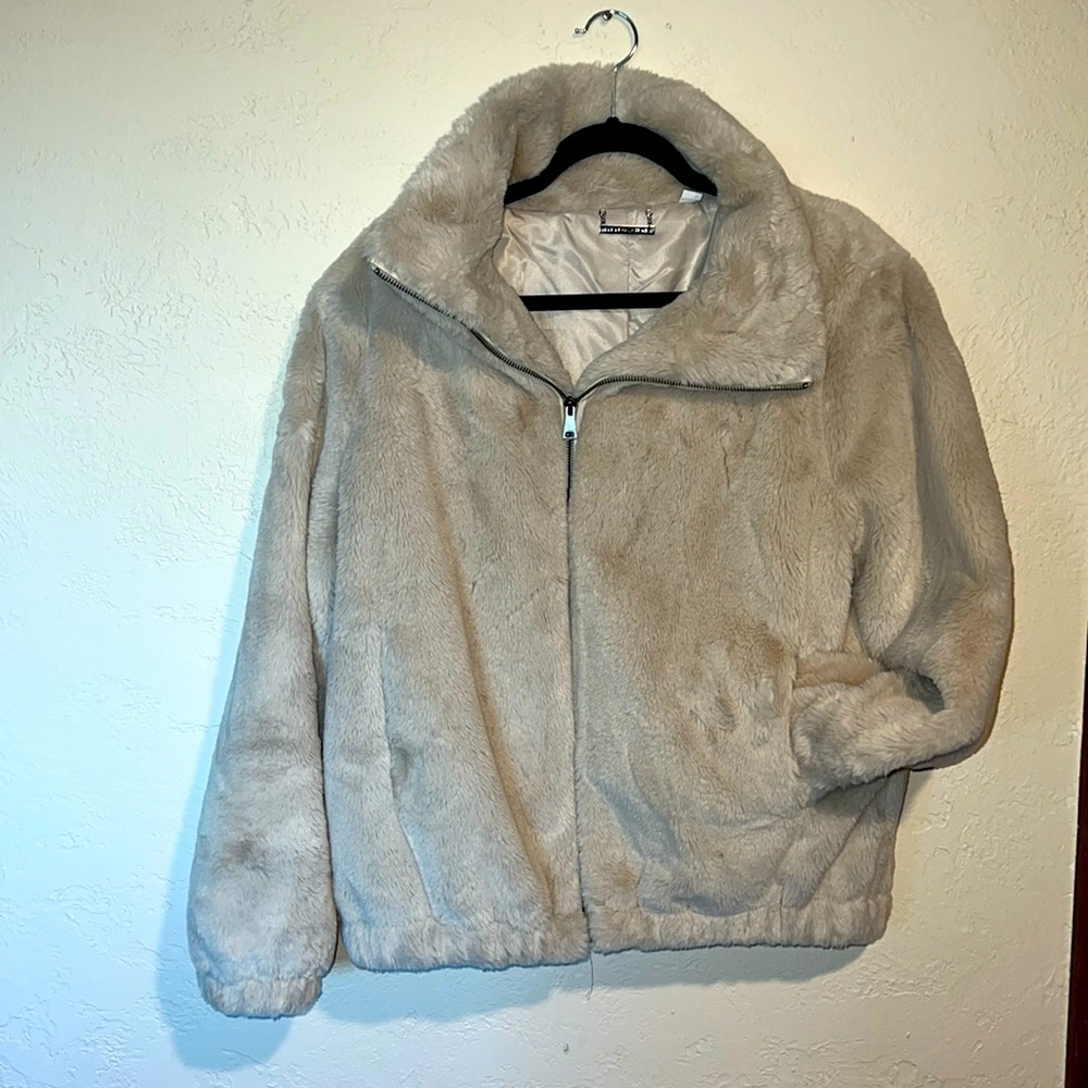 Sherpa Jacket - Like New!